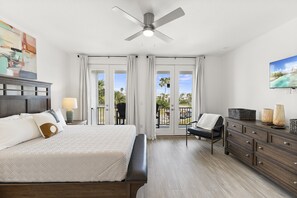 6 bedrooms, iron/ironing board, travel crib, free WiFi - Premier 6BR Resort Home • Pool & Views (Palm Coast)