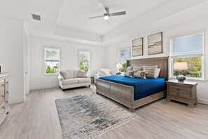 6 chambres, fer et planche à repasser, lit parapluie, Wi-Fi gratuit