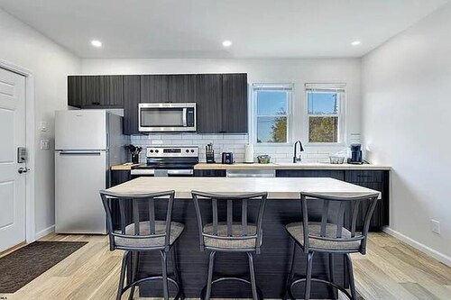 5 Min to Campus and Downtown Morgantown, River View, 3B 2B