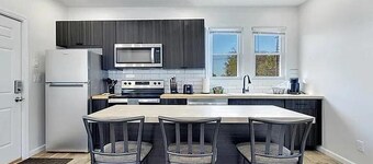 5 Min to Campus and Downtown Morgantown, River View, 3B 2B