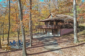 Exterior - EagleRockCozyCabin hot tub/private/outdoor firepit for friends and family (Star Tannery)