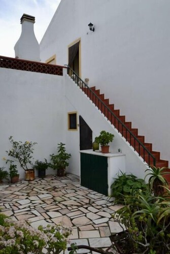 Casa S.José for vacations with family or friends, close to beaches and shops