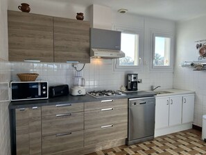 Private kitchen - 1101 - House 6p a few minutes from the Port of Dahouët (PLANGUENOUAL)