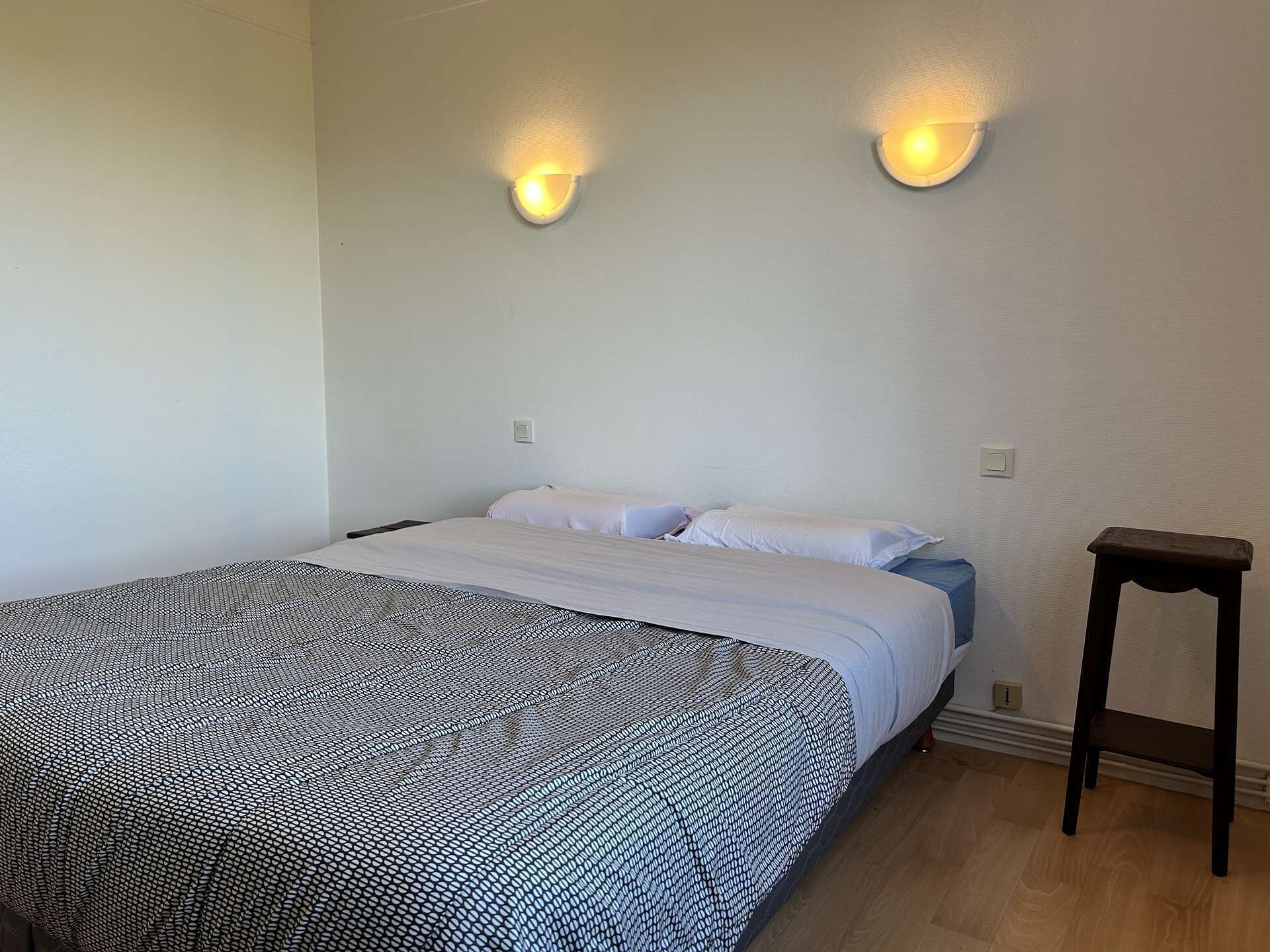 3 bedrooms, WiFi (free)