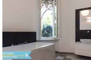 Shower, bidet, towels -  VL08 - Porto Recanati, Villa Leda interior 8 (Porto Recanati)