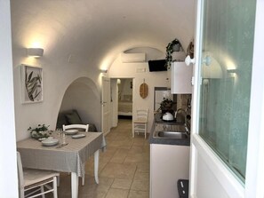 Interior - Tindra House (Monopoli)