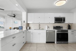 Apartment, Balcony | Private kitchen - Bay Harbor Sunset Apt 4A (Bay Harbor Islands)
