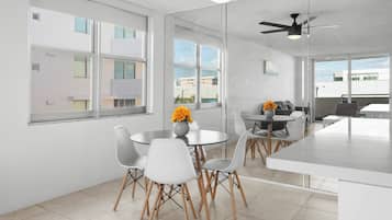 Apartment, Balcony | Dining room