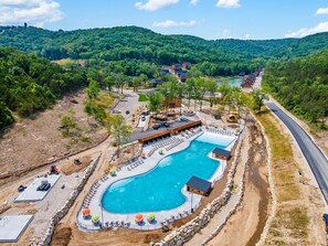 Indoor pool - Cabin Near Table Rock Lake-Firepit-Pvt Hot Tub-Ultimate Community Amenity Experience-Free Tickets (Hollister)