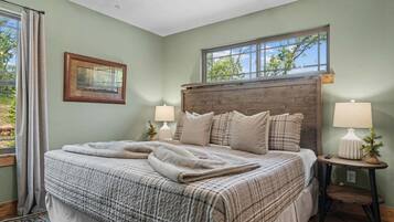 2 habitaciones, escritorio, tabla de planchar con plancha y wifi gratis