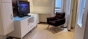 Beautiful and cozy studio apartment in the southwest, close to the South and North wings