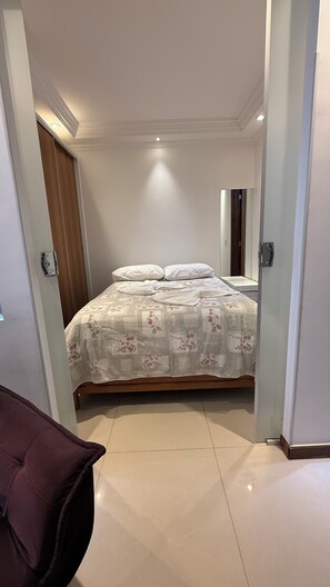 1 camera, Wi-Fi, lenzuola