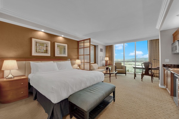 Located on the 21st floor with breathtaking Strip and mountain views.