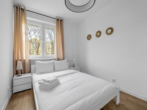 2 bedrooms, iron/ironing board, WiFi, bed sheets