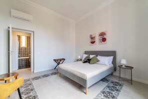 4 bedrooms, iron/ironing board, travel crib, WiFi