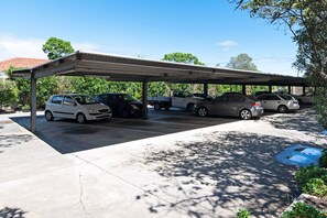 Apartment | 2 bedrooms - Glenelg Getaway in Glenelg North (Adelaide)