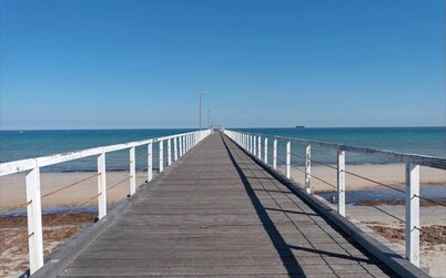 Lovely Beachside Largs Bay