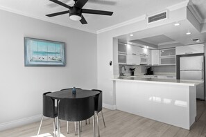 Apartment, Balcony | Dining room - Bay Harbor Sunset Apt 5A (Bay Harbor Islands)