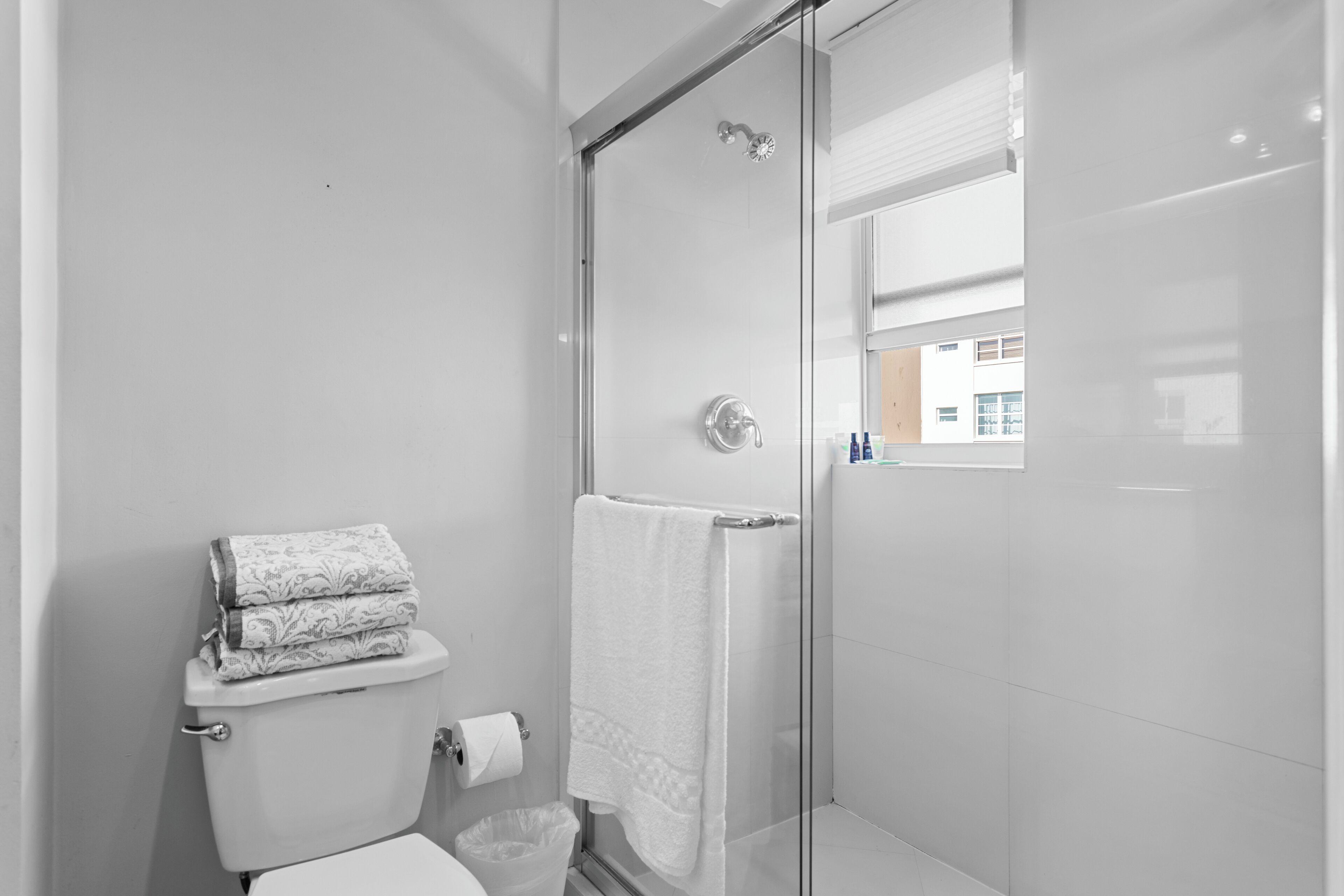 Apartamento, balcón | Baño