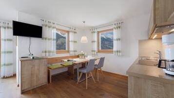 KĂŒhlschrank, Herdplatte, GeschirrspĂŒler