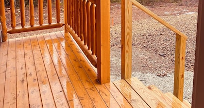 Charming Red Surry Cabin close to Acadia National Park and Bar Harbor
