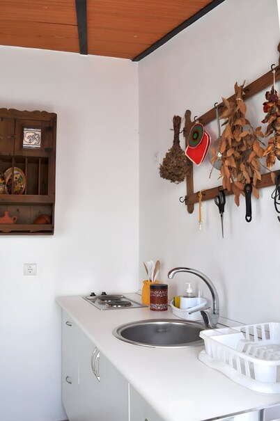 Apartment 'O Quintal - Barrancos' with Private Terrace and Wi-Fi