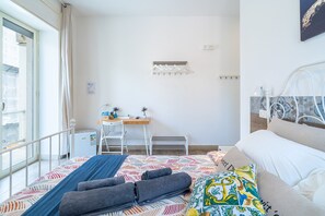 1 bedroom, free WiFi, bed sheets - Guest House 'Raudino Rooms - Ortigia' with Balcony, Wi-Fi and Air Conditioning (Siracusa)