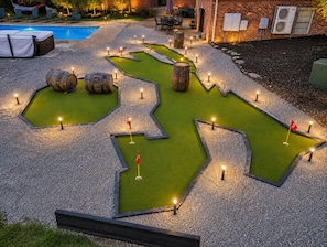 A heated pool - Heated Pool, Hot Tub, Mini Golf, Theater-Sleeps 28 (Frankfort)
