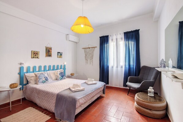 1 bedroom, iron/ironing board, free WiFi, bed sheets