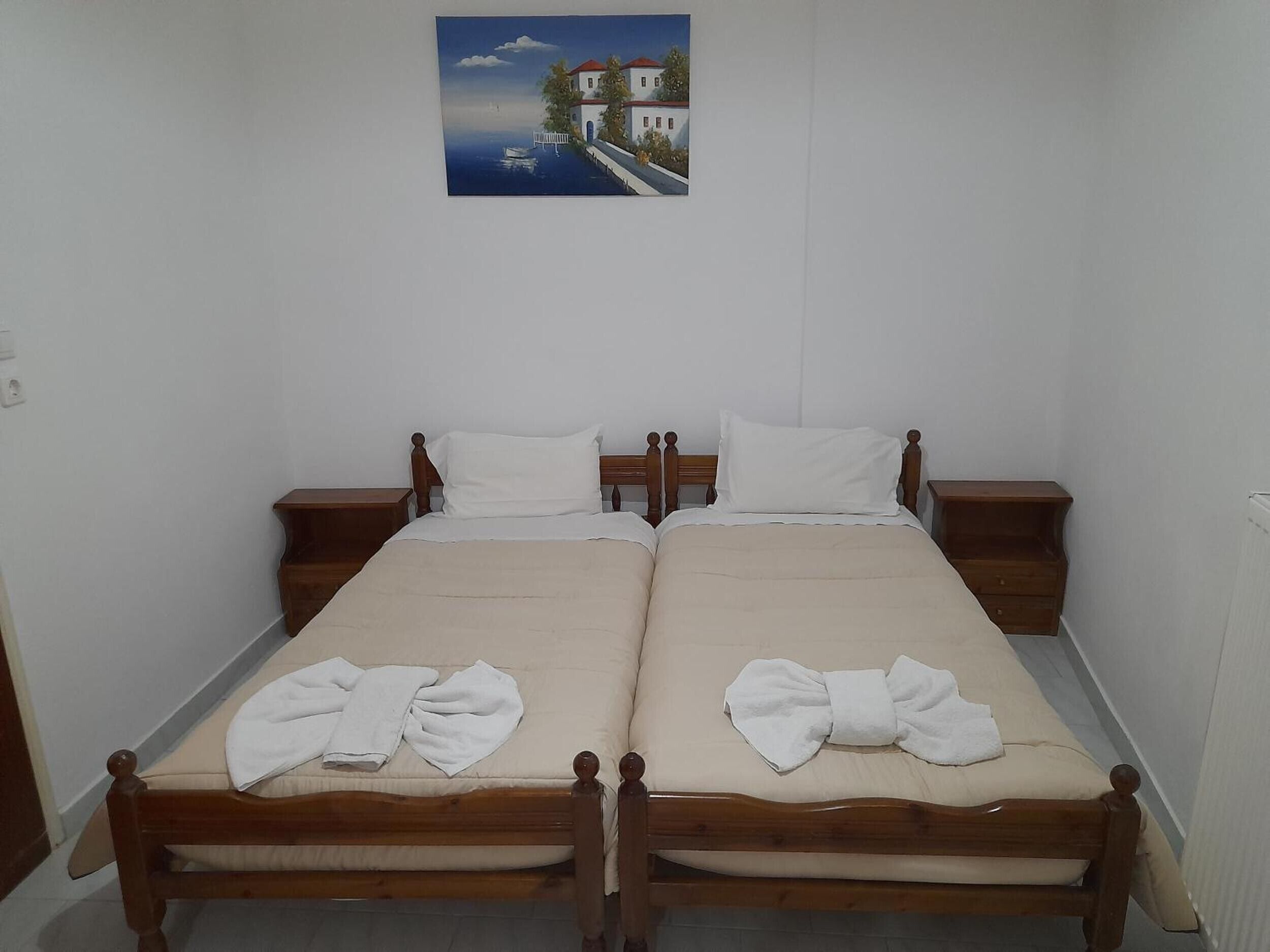 1 habitación, tabla de planchar con plancha y wifi gratis 