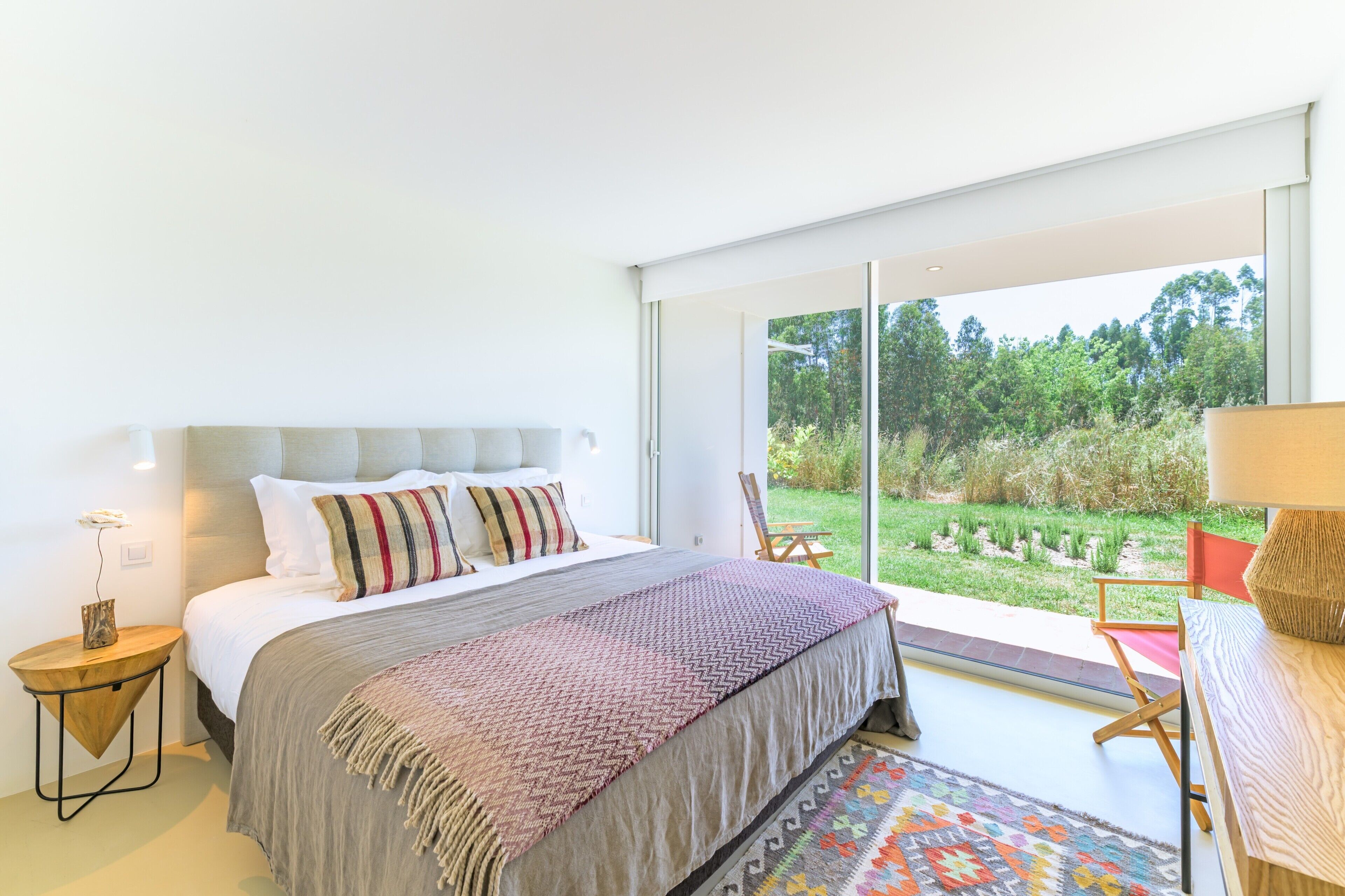 4 habitaciones, tabla de planchar con plancha y wifi gratis 