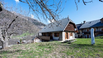 Esterni