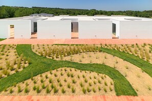 Property grounds - Holiday Home 'Casa Do Regadio - Casa 3' with Private Pool, Wi-Fi and Air Conditioning (Zambujeira do Mar)
