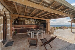 Outdoor dining - F Tamaide with Sea Views, Wi-Fi, and Air Conditioning (San Miguel de Abona)