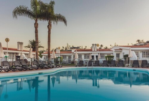 'Vista' with Shared Pool, Wi-Fi and Air Conditioning