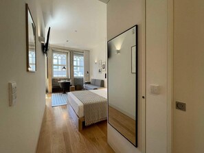 1 bedroom, iron/ironing board, free WiFi, bed sheets - Studio.Ø1 Street View (Porto)