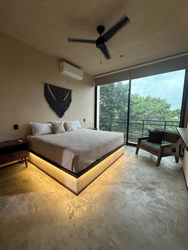 2 室のベッドルーム、WiFi (無料)、ベッドシーツ