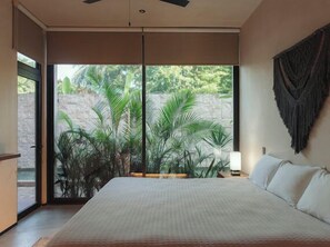 2 室のベッドルーム、WiFi (無料)、ベッドシーツ