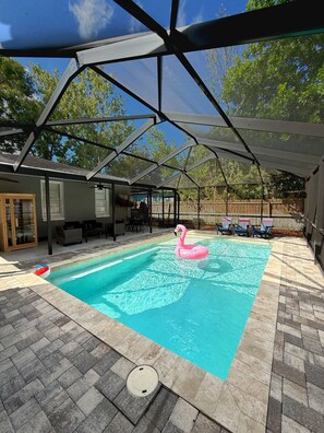 Piscina externa, piscina aquecida