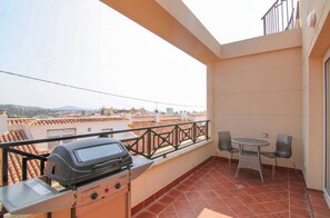 Outdoor dining - Calpe Bay : Old Town (Calp)