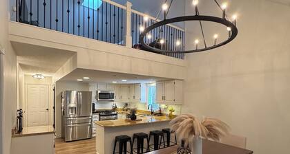 4BR Home w/ Heated Pool, Arcade & More – less than 10 Min from Airport