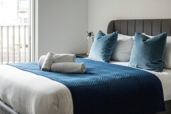 2 slaapkamers, een strijkplank/strijkijzer, wifi, beddengoed