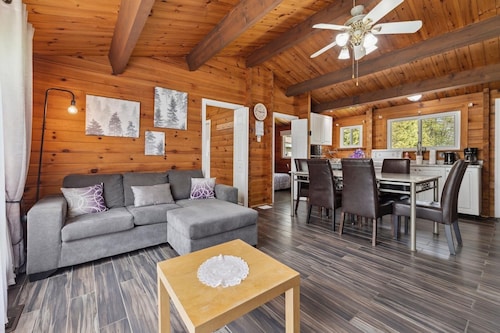 3bdrm Cottage at Lake Simcoe