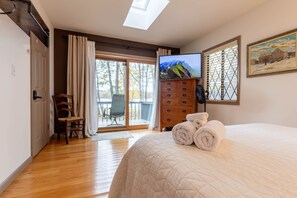 3 soverom, strykejern/-brett, reiseseng for barn og wi-fi (inkludert)