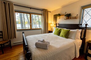 3 bedrooms, iron/ironing board, travel cot, free WiFi