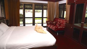 3 quartos, Wi-Fi de cortesia, roupa de cama