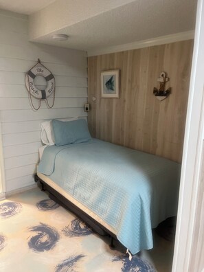 1 slaapkamer, een strijkplank/strijkijzer, wifi, beddengoed