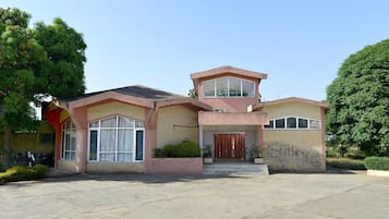 Fachada del alojamiento