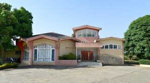 Voorkant van accommodatie