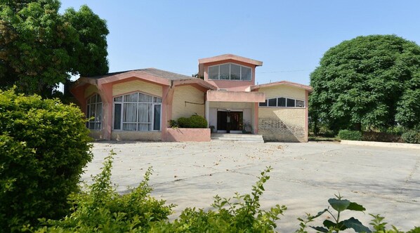 Overnatningsstedets facade